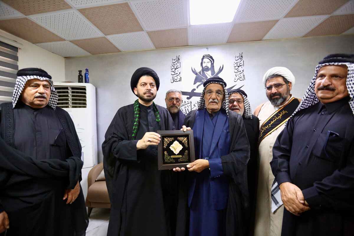 تقدیر خادمان آستان مقدس حضرت فاطمه معصومه(س) از عشایر عراقی