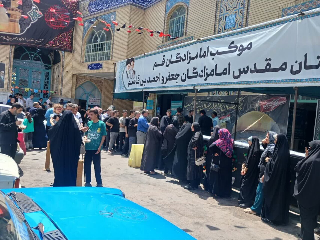 موکب امامزادگان قم میزبان زائران اربعین حسینی