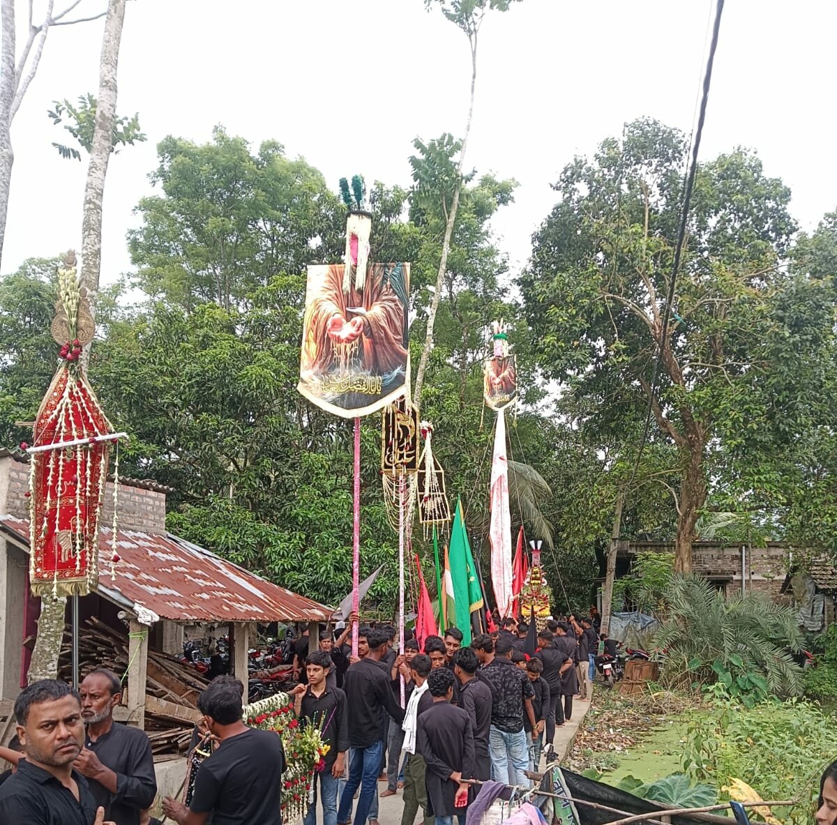 নারিকেল বেড়িয়ায় ইমাম হোসাইন (আ.)-এর চল্লিশা উপলক্ষে শোকের জুলুস/ভিডিও