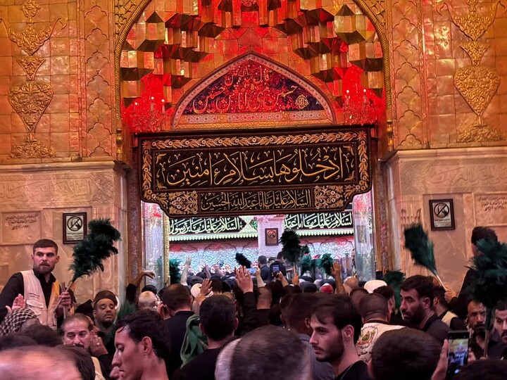 تصاویر/ حال و هوای زائران امام حسین(ع) در کربلا