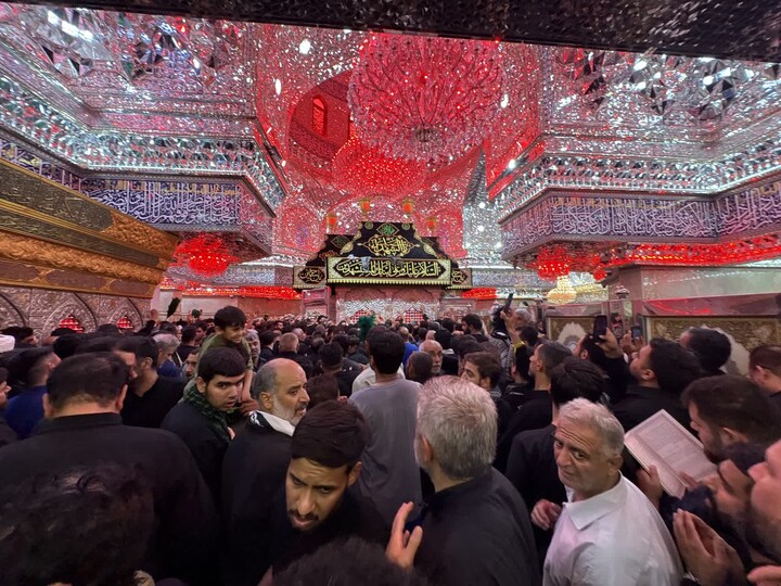 تصاویر/ حال و هوای زائران امام حسین(ع) در کربلا