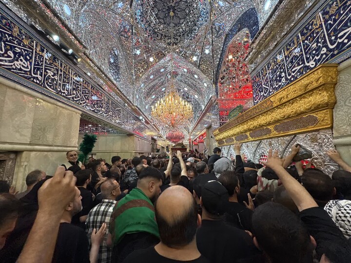 تصاویر/ حال و هوای زائران امام حسین(ع) در کربلا