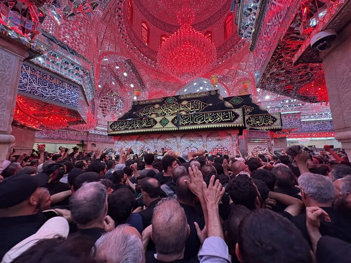 تصاویر/ حال و هوای زائران امام حسین(ع) در کربلا