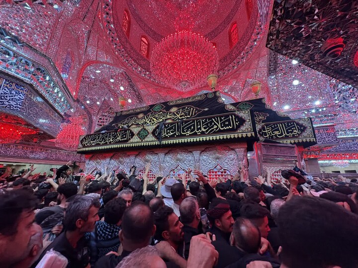 تصاویر/ حال و هوای زائران امام حسین(ع) در کربلا