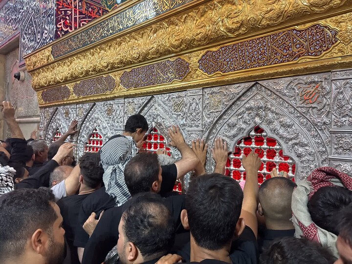 تصاویر/ حال و هوای زائران امام حسین(ع) در کربلا