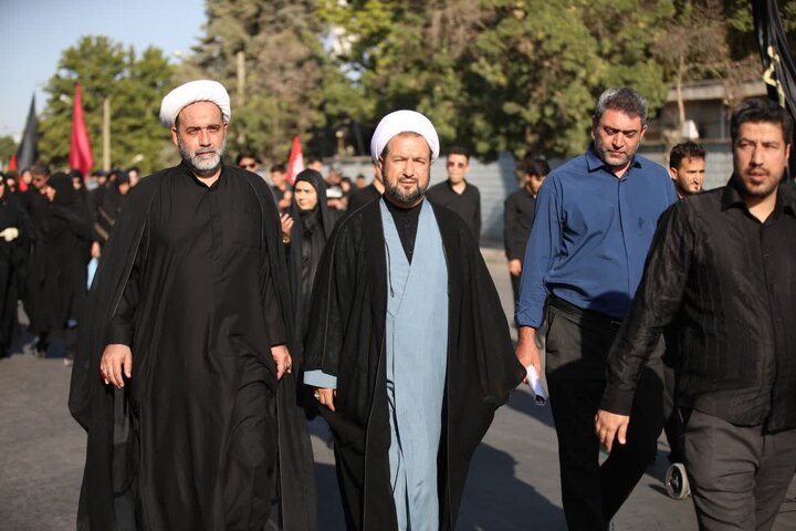 تصاویر/ راهپیمایی دلدادگان اربعین حسینی در ارومیه