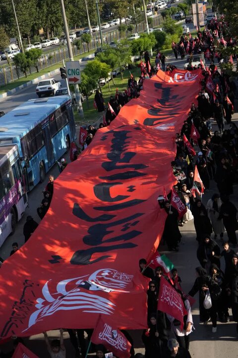 تصاویر/ راهپیمایی دلدادگان اربعین حسینی در ارومیه