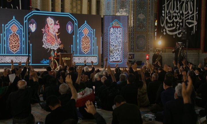 مراسم پیاده روی دلدادگان حسینی در طریق المهدی (عج) به سمت مسجد مقدس جمکران و اجتماع مردمی یالثارات الحسین علیه السلام در خون خواهی رهبر شهید انقلاب اسلامی