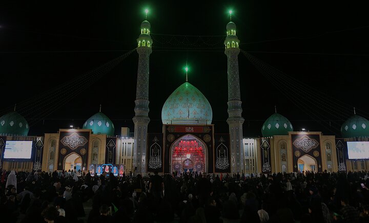 مراسم پیاده روی دلدادگان حسینی در طریق المهدی (عج) به سمت مسجد مقدس جمکران و اجتماع مردمی یالثارات الحسین علیه السلام در خون خواهی رهبر شهید انقلاب اسلامی