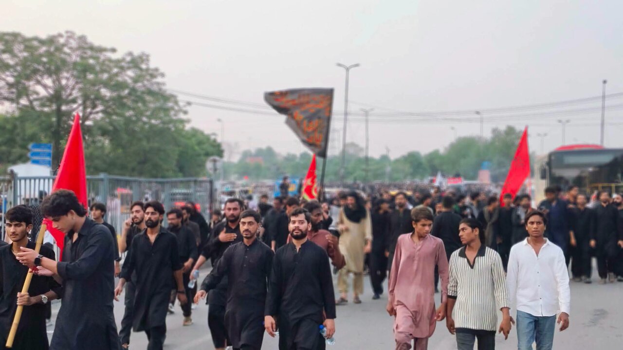 پاپیادہ تجدید عہد وفا کا سفر؛ عصرِ حاضر کی ایک مؤثر حسینی تعبیر