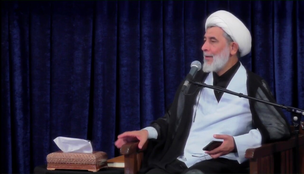 اربعین حسینی، مدرسه استقامت و حفظ ایمان در سختی‌ها است