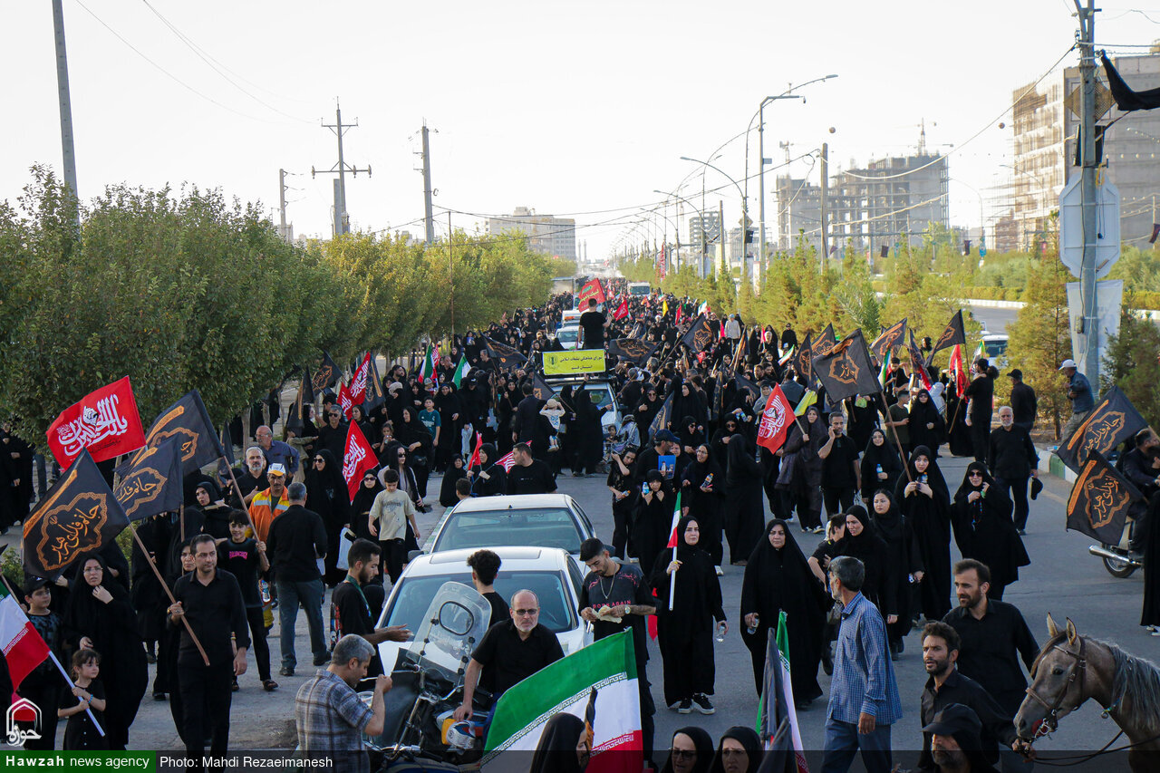 Qom, la marcia dei seguaci dell’Imam Husayn per l’Arbain 1448 (2026)