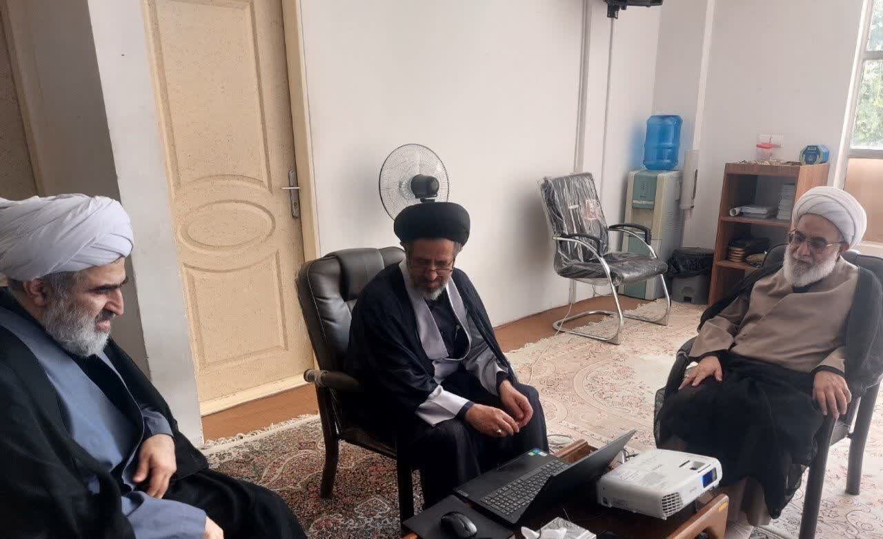 مباحث "حوزه پیشرو و سرآمد" در اولویت باشد / «وسائل الشیعه» میتواند کتاب درسی شود