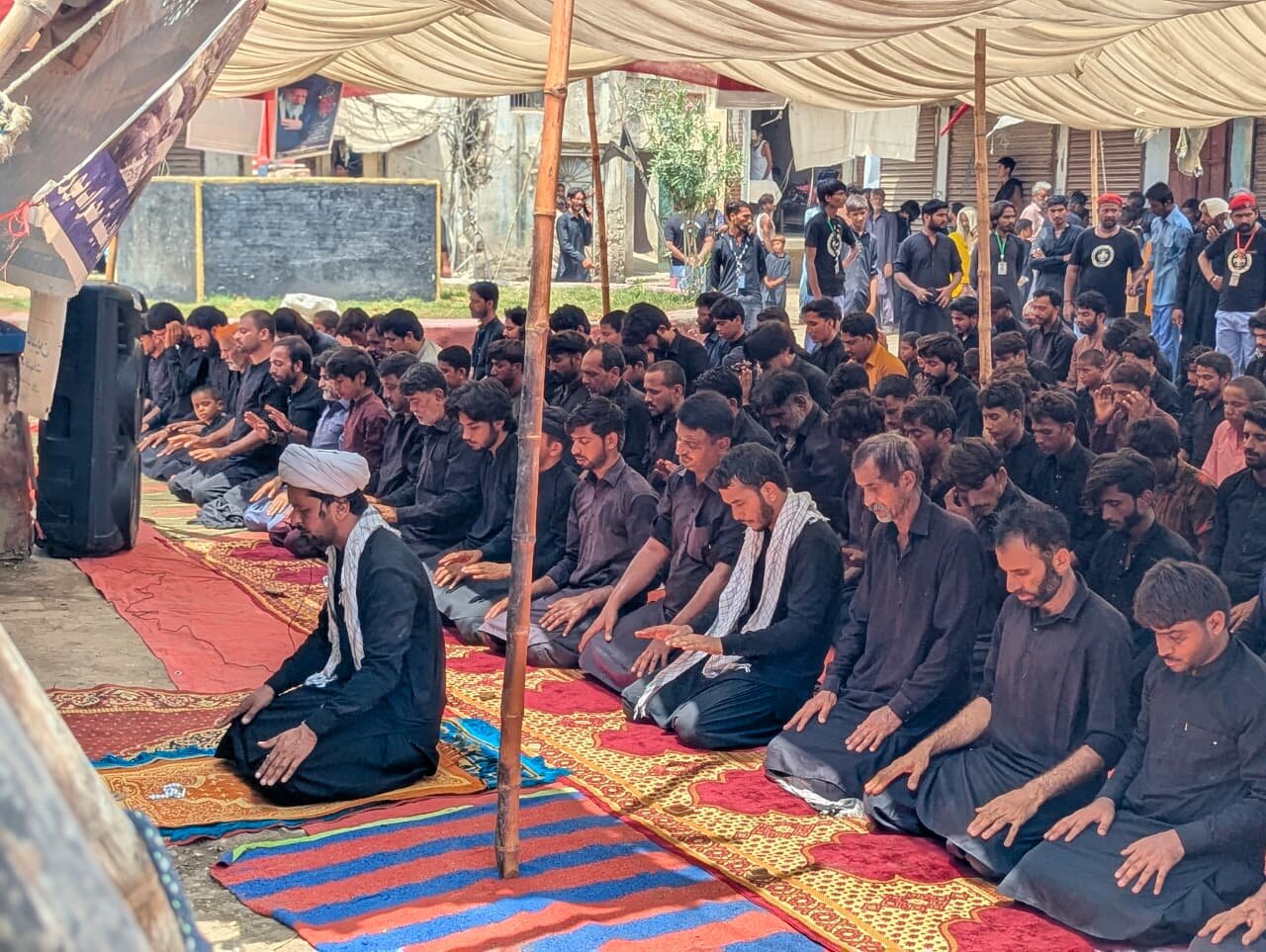 محراب پور سندھ؛ اربعین حسینی کے موقع پر نمازِ ظہرین کی باوقار جماعت