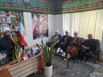 اخلاص و روحیه جهادی رمز موفقیت خادمان نماز جمعه است