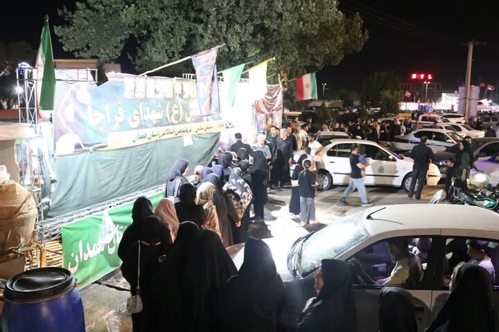 تصاویر / برپایی موکب‌ عقیدتی سیاسی انتظامی همدان در مسیر بازگشت زائران اربعین حسینی