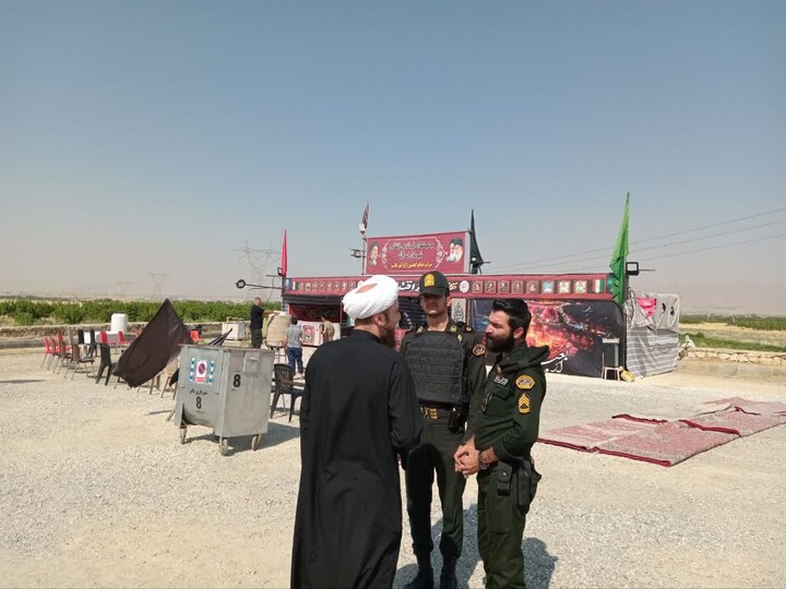 تصاویر / برپایی موکب‌ عقیدتی سیاسی انتظامی همدان در مسیر بازگشت زائران اربعین حسینی