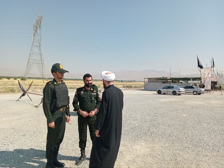 تصاویر / برپایی موکب‌ عقیدتی سیاسی انتظامی همدان در مسیر بازگشت زائران اربعین حسینی