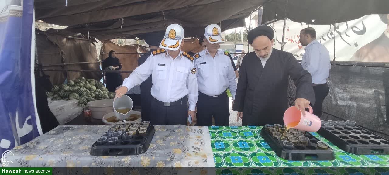 تصاویر / برپایی موکب‌ عقیدتی سیاسی انتظامی همدان در مسیر بازگشت زائران اربعین حسینی