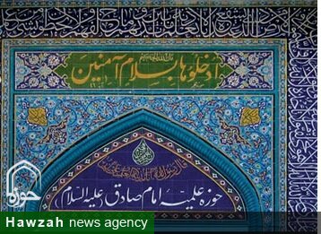 عملکرد مدرسه علمیه امام صادق (ع) سمیرم؛ از کارنامه موفق فرهنگی در شهرستان تا خط مقدم جهاد تبیین