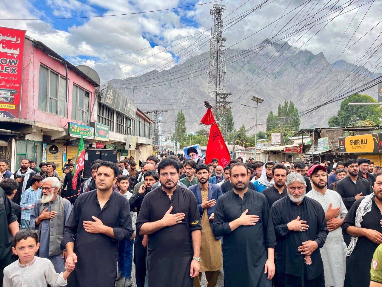 اربعین حسینی کے موقع پر یادگار شہداء چوک سکردو پر عظیم الشان اجتماع