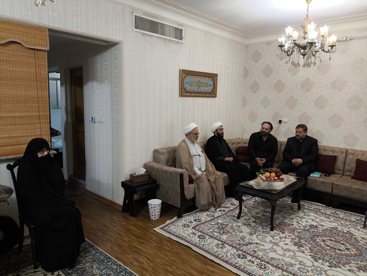 دیدار نمایندگان آیت‌الله اعرافی با خانواده شهید حجت‌الاسلام والمسلمین سامعی + تصاویر
