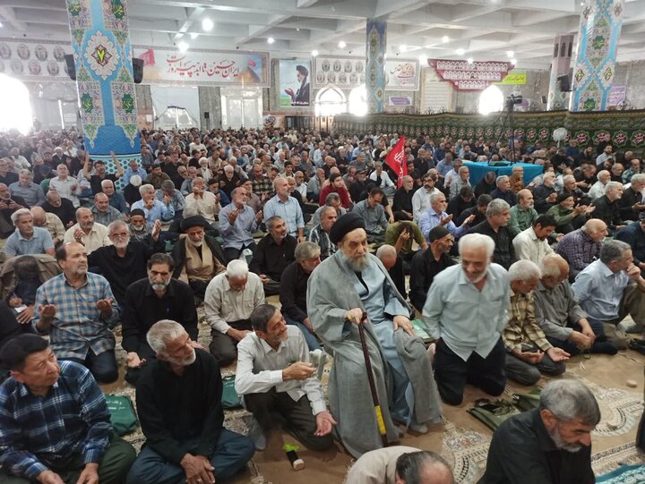 تصاویر/ نمازعبادی سیاسی جمعه کاشان