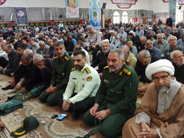 تصاویر/ نمازعبادی سیاسی جمعه کاشان