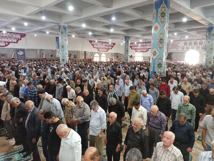 تصاویر/ نمازعبادی سیاسی جمعه کاشان
