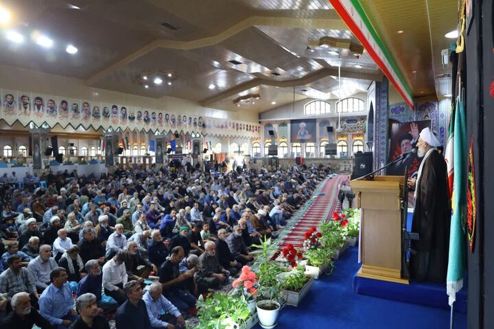 تصاویر/ نماز عبادی سیاسی جمعه در شهرستان ساری