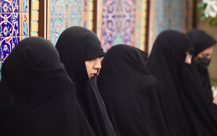 تصاویر/ مراسم بزرگداشت رهبر شهید و یادبود والده مادر همسر شهید سلامی