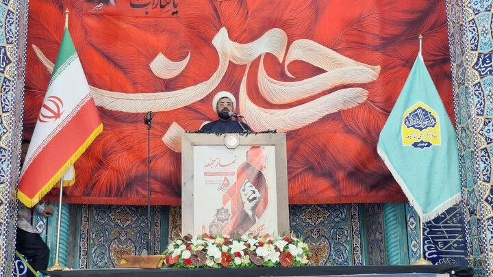 اربعین حسینی، رزمایشی سیاسی برای شکستن غرور استکبار و نماد بیداری جهانی بود