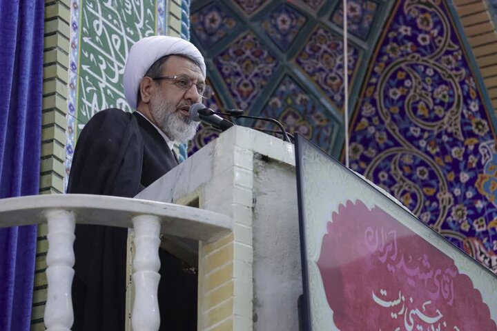 تصاویر/ اقامه نمازجمعه شهر کرمان