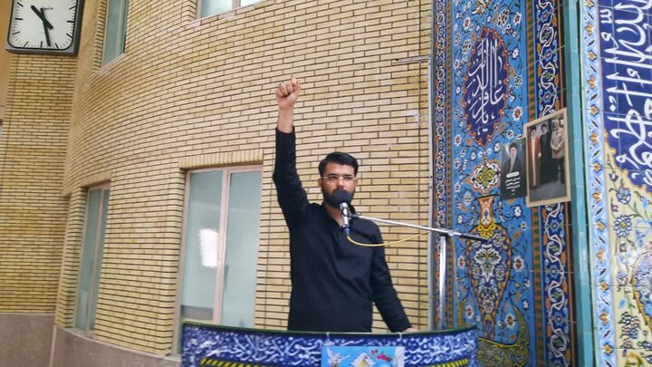 تصاویر/اقامه نماز عبادی سیاسی جمعه در خمین