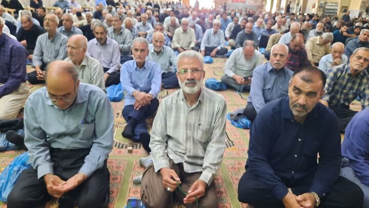 تصاویر/اقامه نماز عبادی سیاسی جمعه در خمین