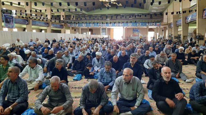تصاویر/اقامه نماز عبادی سیاسی جمعه در خمین