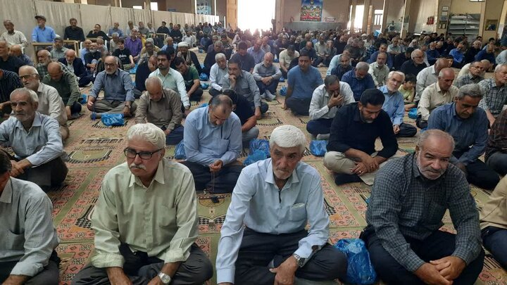 تصاویر/اقامه نماز عبادی سیاسی جمعه در خمین