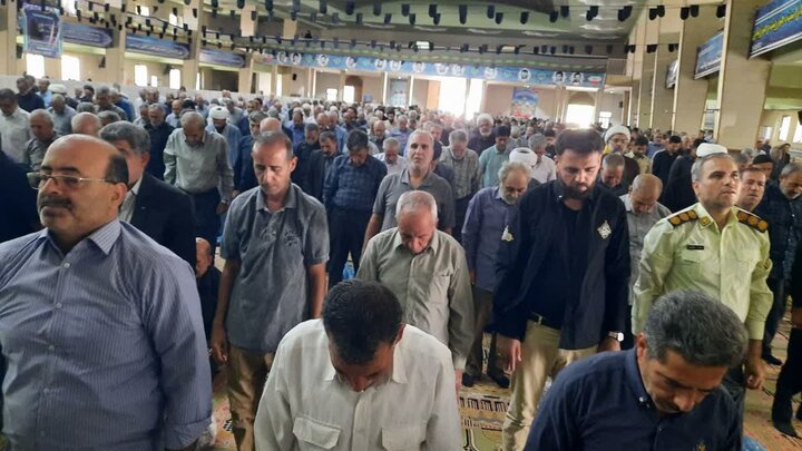 تصاویر/اقامه نماز عبادی سیاسی جمعه در خمین