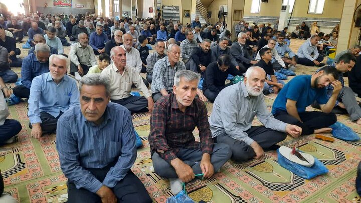تصاویر/اقامه نماز عبادی سیاسی جمعه در خمین