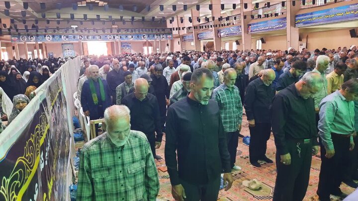 تصاویر/اقامه نماز عبادی سیاسی جمعه در خمین