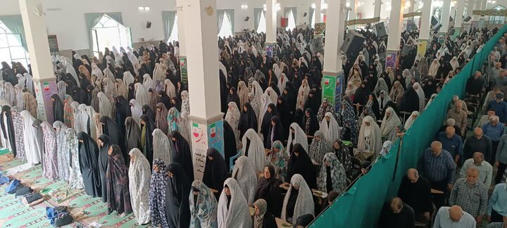 تصاویر/اقامه نماز عبادی سیاسی جمعه در ساوه