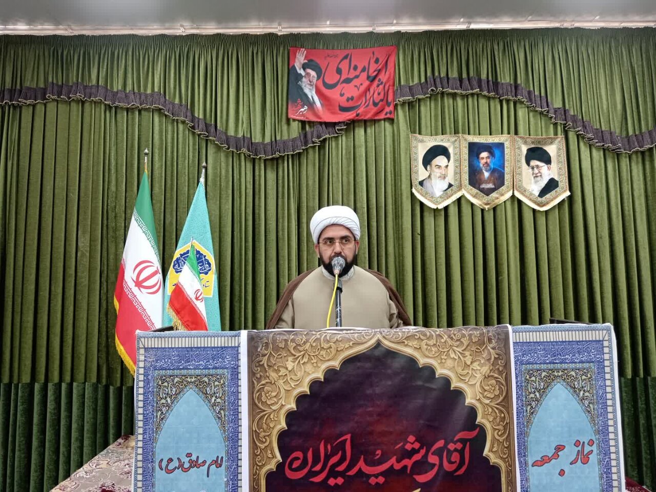 رهبری حکیمانه مقام معظم رهبری، تهدیدهای جهانی را به فرصت و انسجام ملی تبدیل کرد