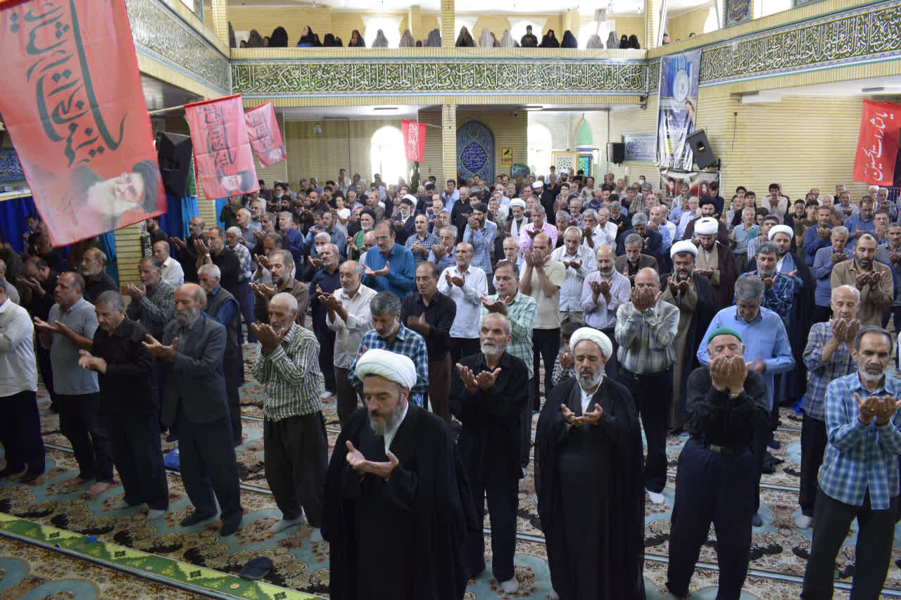 تصاویر/ اقامه نماز شهرستان بیجار