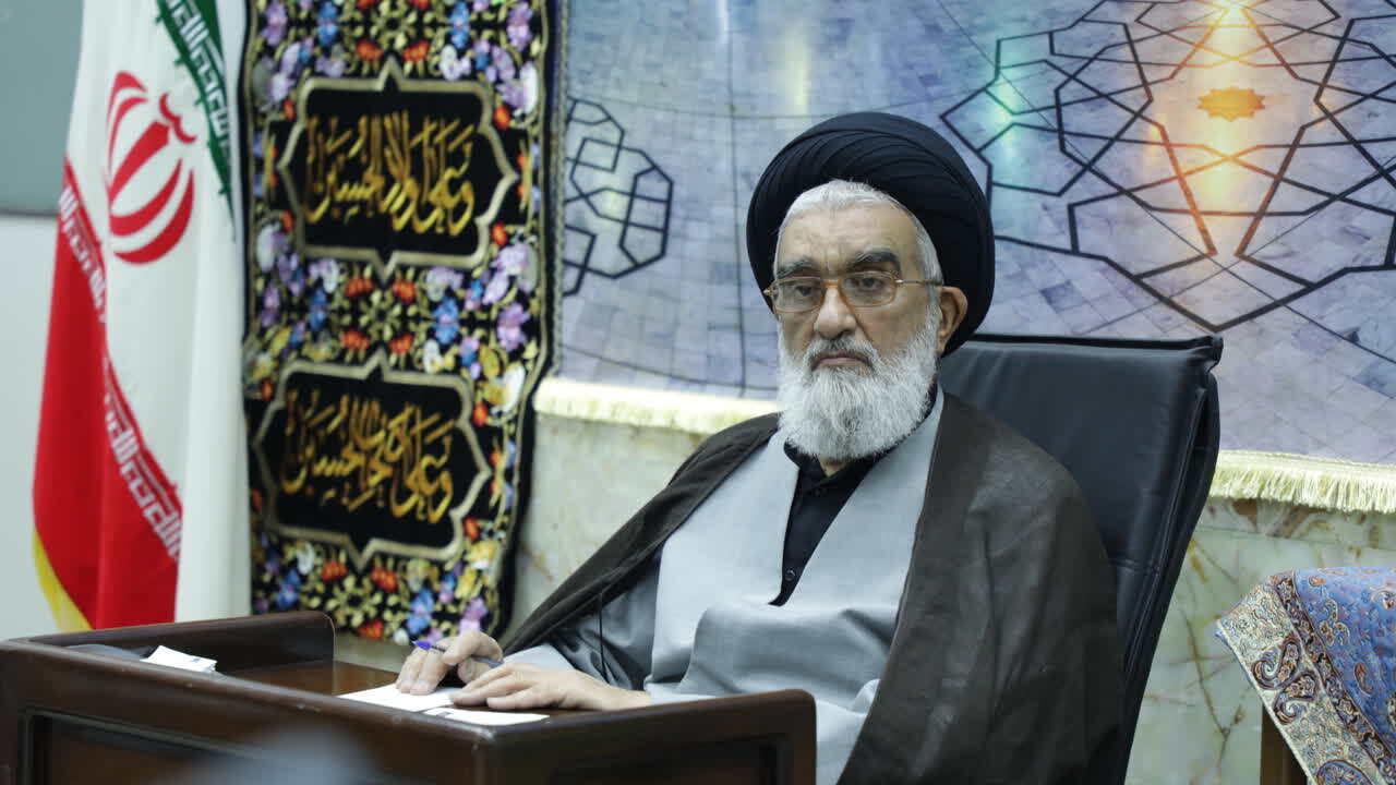 تسلیت تولیت حرم بانوی کرامت به حجت‌الاسلام‌والمسلمین مؤمنی