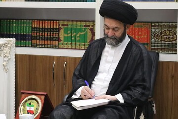 امروز قلم‌های آگاه و متعهد، سنگرهای مهم پاسداری از هویت، امید و عزت یک ملت هستند