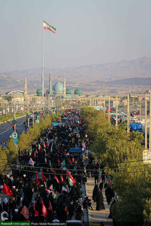 À Qom, une marée humaine exprime sa ferveur lors de la marche des « Ardéants de l’Arbaïn »