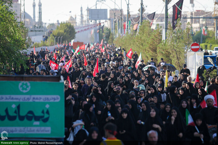 À Qom, une marée humaine exprime sa ferveur lors de la marche des « Ardéants de l’Arbaïn »
