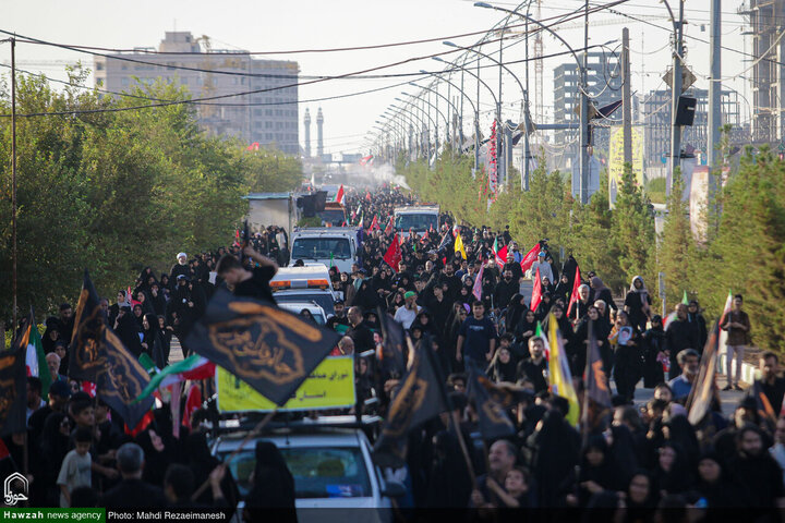 À Qom, une marée humaine exprime sa ferveur lors de la marche des « Ardéants de l’Arbaïn »