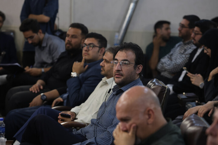 تصاویر / دیدار خبرنگاران همدانی با امام جمعه همدان