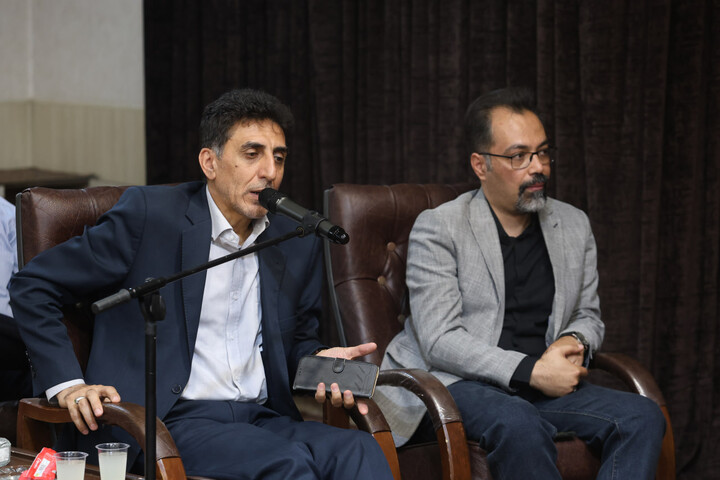 تصاویر / دیدار خبرنگاران همدانی با امام جمعه همدان